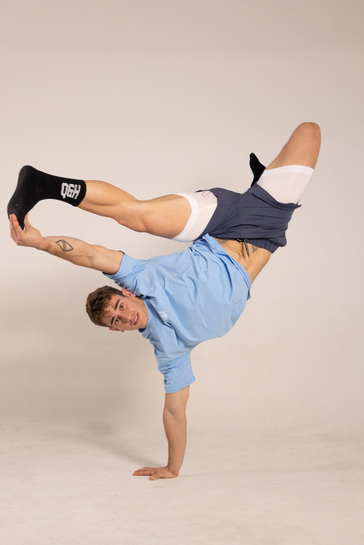 Dynamic Shorts