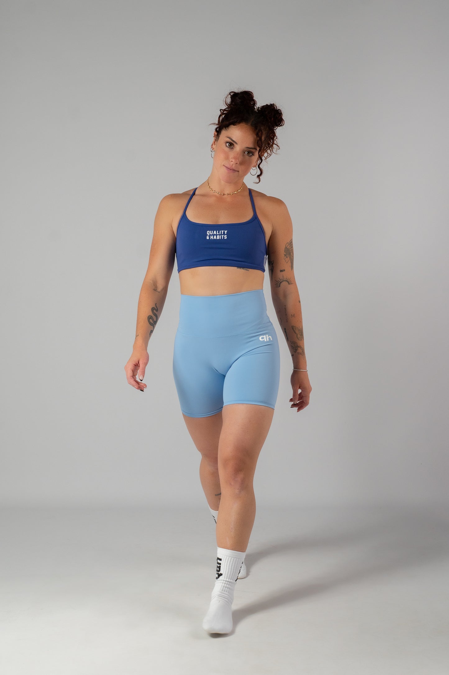 5738810